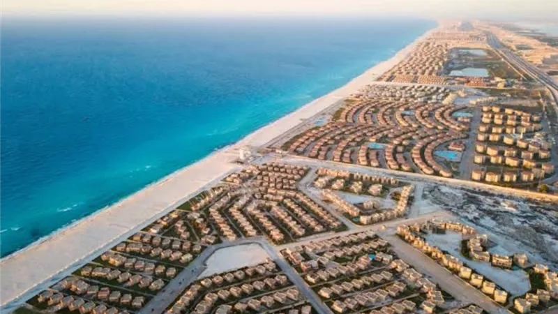 فيتش: القطاع العقاي المصري قاطرة نمو الاستثمارات الأجنبية المباشرة بدعم خليجي