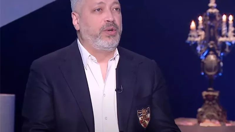  تامر أمين: إيه إنجازات سوزي الأردنية؟! إنها نجحت بـ  50% في الثانوية العامة