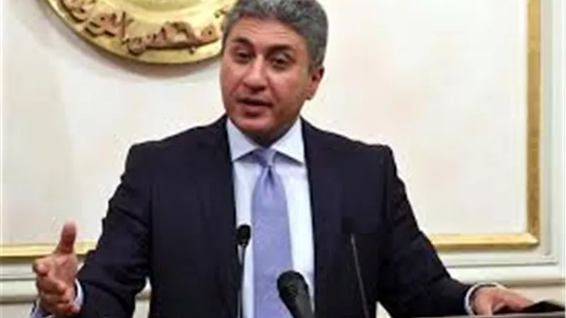 وزير السياحة يطلق أول منصة إلكترونية للتدريب في مجالي السياحة والآثار في مصر