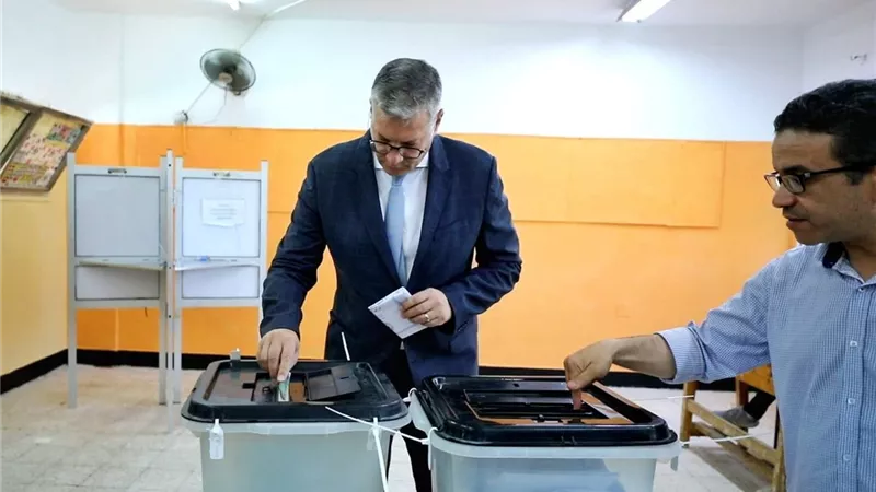 وزير البترول: المشاركة الإيجابية بالانتخابات تعكس روح المسؤولية لدى المصريين