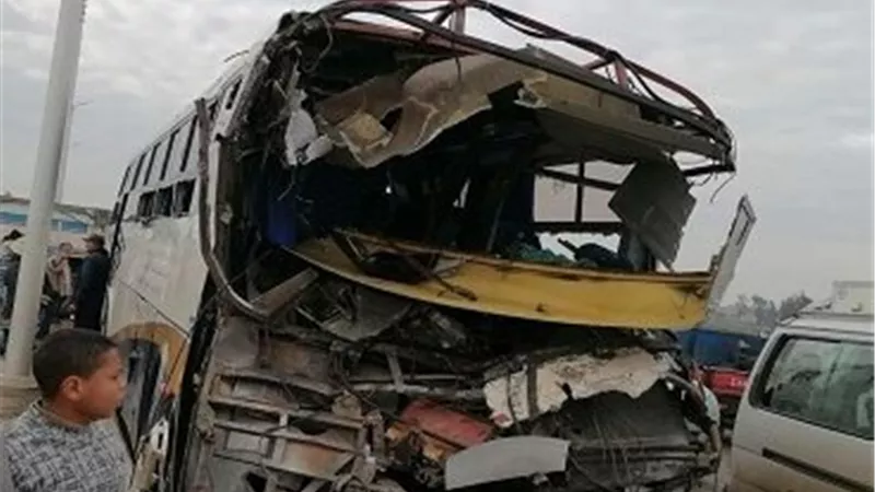 7 وفيات و44 مصابًا في تصادم مروع بطريق الكريمات الصحراوي
