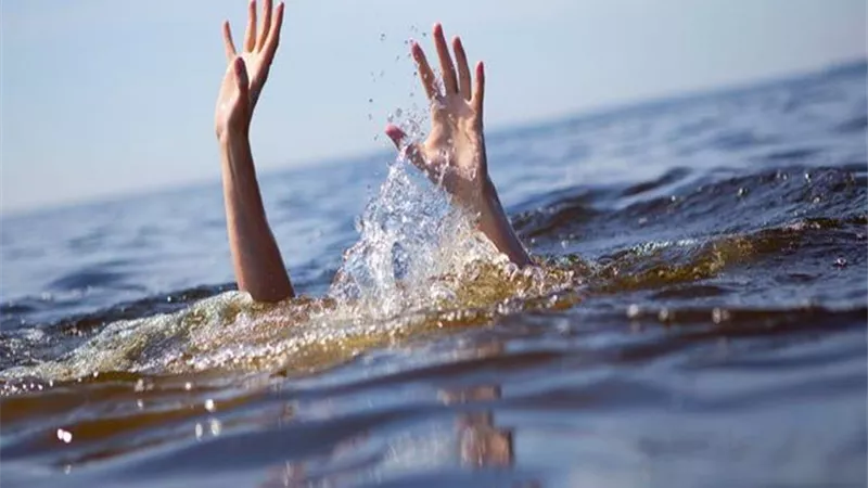 رحلة التنزه الأخيرة.. تفاصيل غرق شاب بنهر النيل في الجيزة