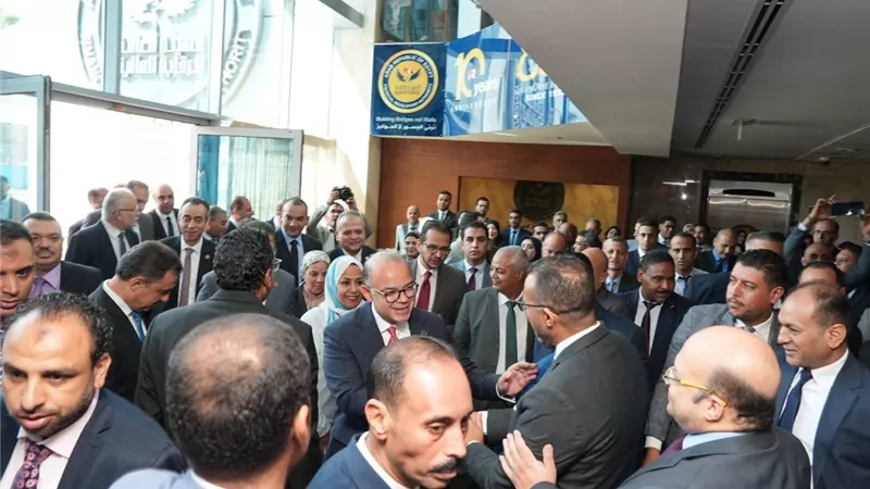 رئيس هيئة الرقابة المالية يؤكد التزامه بمواصلة مسار الإصلاح والتطوير