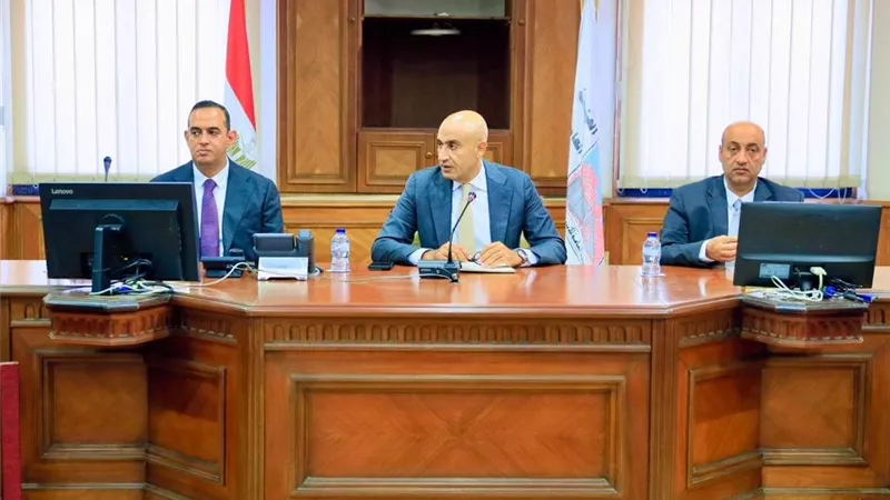 وزير التربية والتعليم: توعية أولياء الأمور بالفروق بين البكالوريا المصرية والثانوية العامة