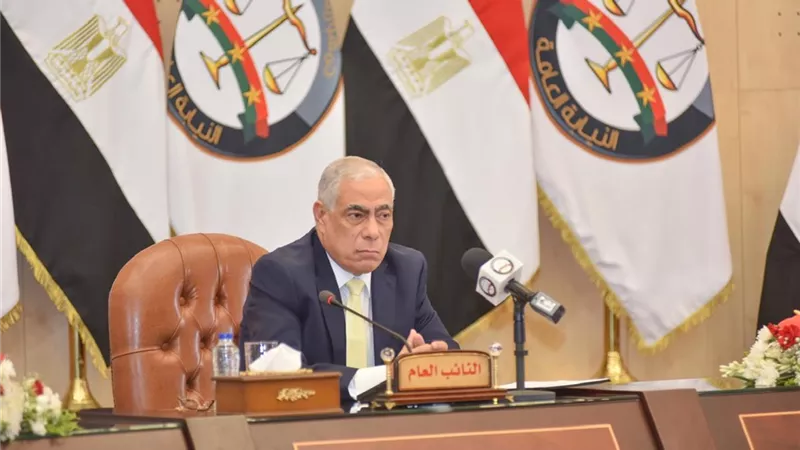 النائب العام يلتقى الدفعة الأولى من السيدات المرشحات للعمل معاونات بالنيابة العامة