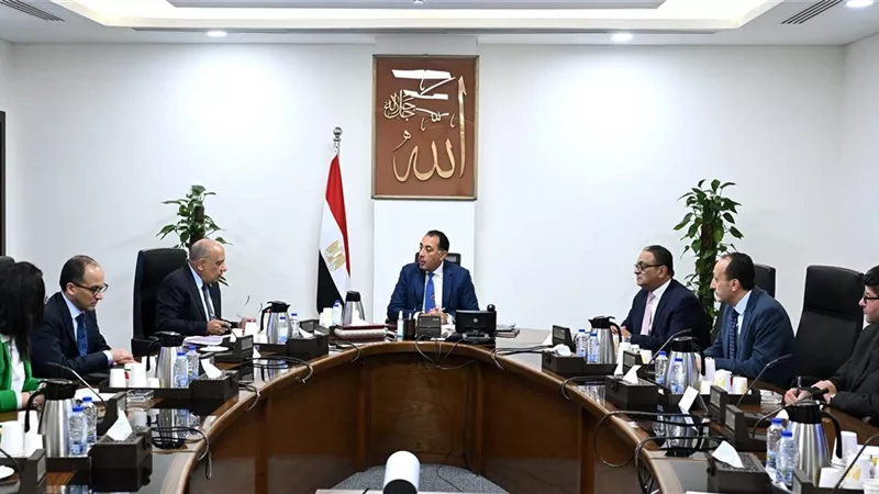 توفير التغذية الكهربائية اللازمة.. تفاصيل اجتماع رئيس الوزراء مع وزير الكهرباء