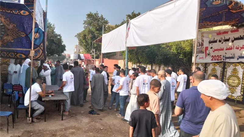 الإسكندرانية يرسمون لوحة فنية في حب مصر داخل مدرسة قايتباي 