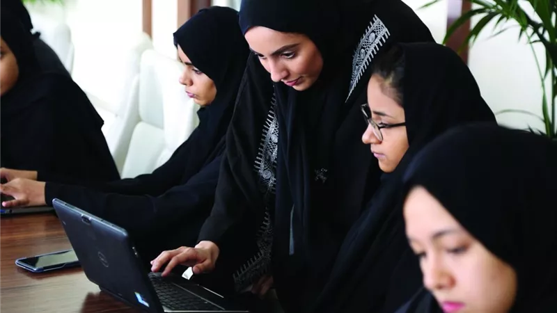مراهقات في زمن العولمة.. الإسلام بين التحصين والتحدي
