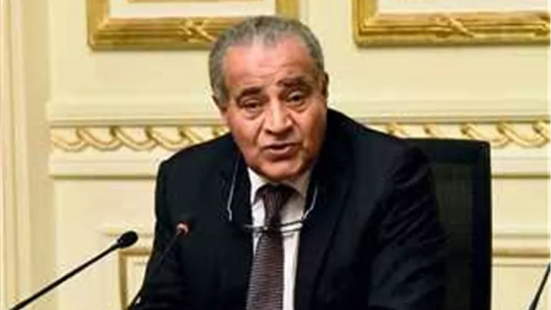وصول جثمان الدكتور علي المصيلحي إلى مسجد الشرطة بالشيخ زايد