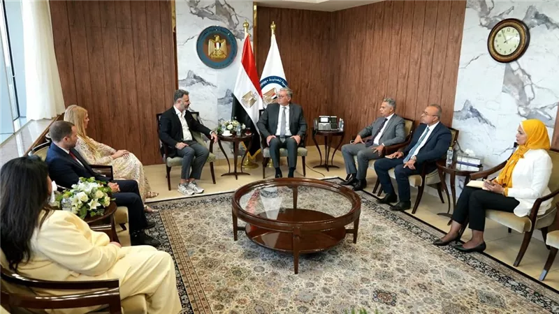 البترول: تجهيز منظومة استيراد الغاز المسال بطاقة 2.25 مليار قدم مكعب يوميا
