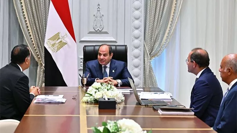عاجل.. الرئيس السيسي يبحث مع مدبولي وكجوك تعزيز الانضباط المالي