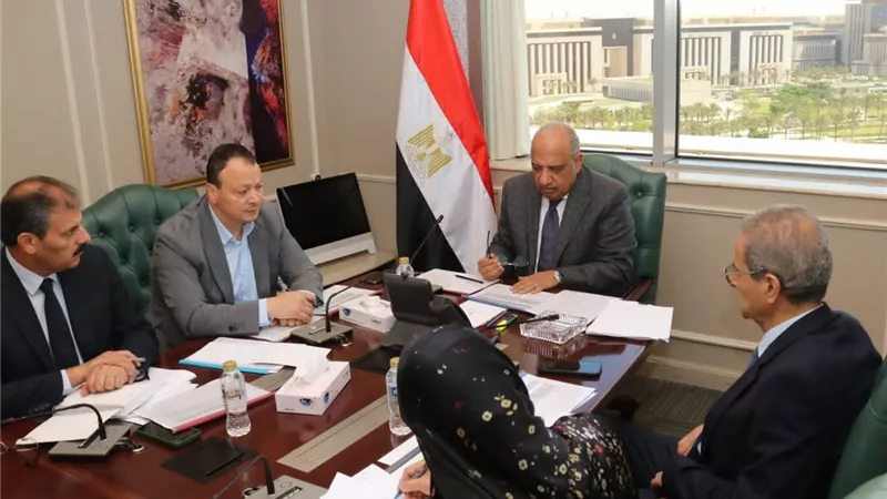 وزير الكهرباء: الوزارة تسعى لزيادة مساهمة القطاع الخاص وتقدم كافة التسهيلات