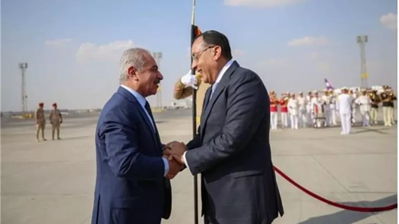 رئيس الوزراء الفلسطيني يزور معبر رفح البري اليوم ومستشفي العريش 