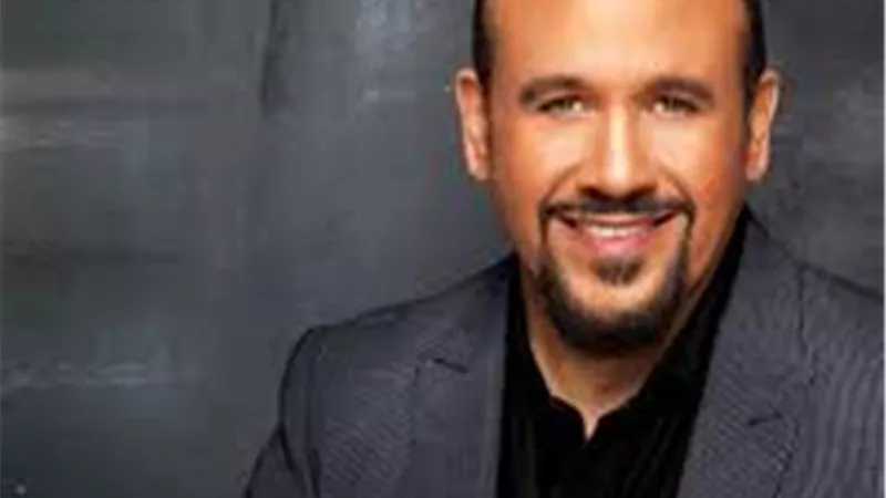 هشام عباس يعود لجمهوره في مهرجان القلعة بأشهر أغنياته