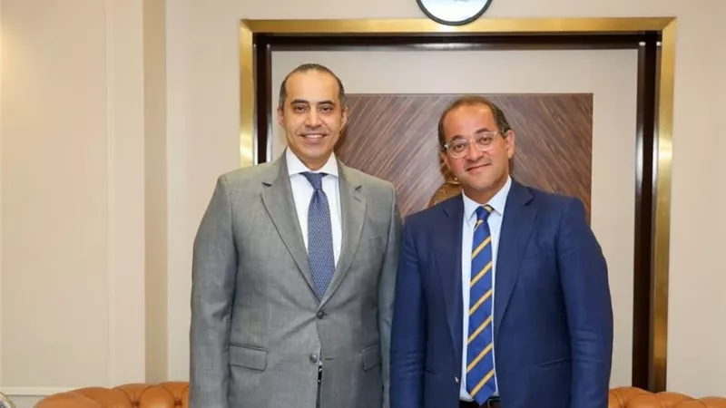 لمناقشة تشريعات.. وزير الشئون النيابية يلتقي وزير المالية ورئيس جهاز حماية المنافسة
