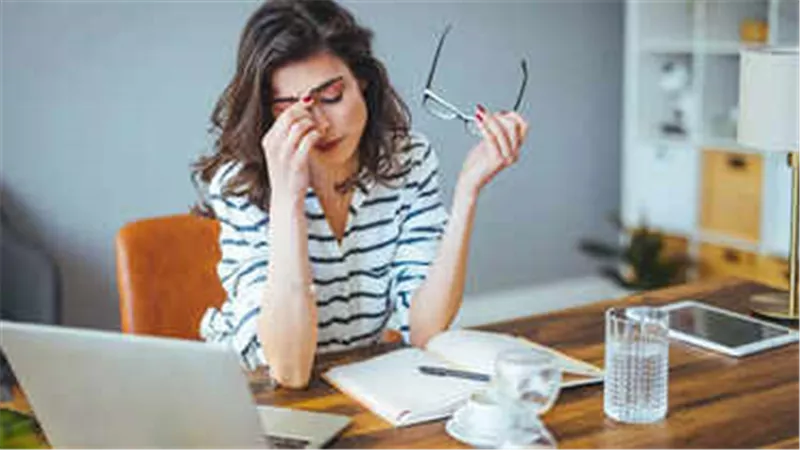 حيل بسيطة للتخلص من التوتر بسرعة في أماكن العمل 