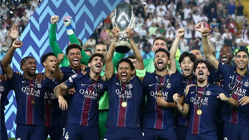 لويس إنريكي يعلن تشكيل باريس سان جيرمان أمام لومان في الدوري الفرنسي