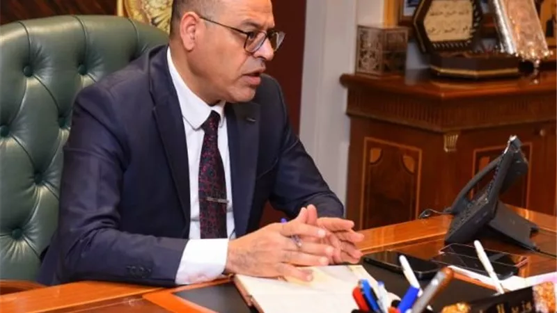 أول رد من وزير العمل على مقترح الشغل من 5 فجرا لـ 12 ظهرا