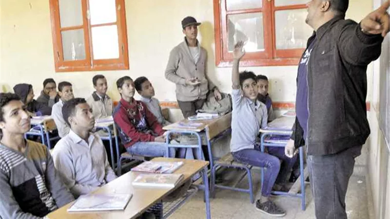 أجر لا يليق بمكانتهم.. معلمو الحصة قي تحرك برلماني بالنواب