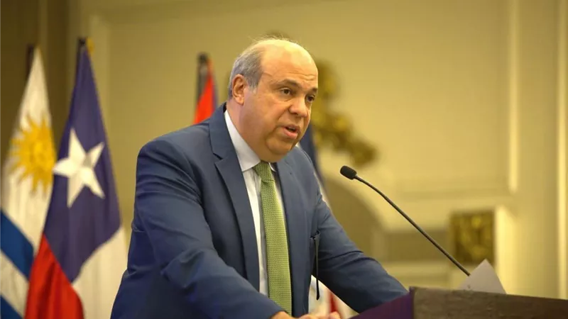 وزير الطيران يشارك في اجتماع لجنة الطيران المدني لأمريكا اللاتينية بجواتيمالا