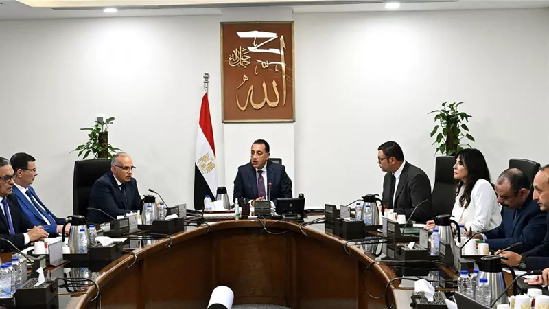 رئيس الوزراء: هناك حرصا كبيرا من الحكومة على متابعة كل المستجدات المتعلقة بالمشروعات الزراعية