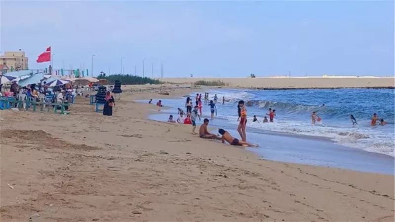  انتشال جثمان ضحية جديدة في حادث غرق طلاب شاطئ أبو تلات بالإسكندرية