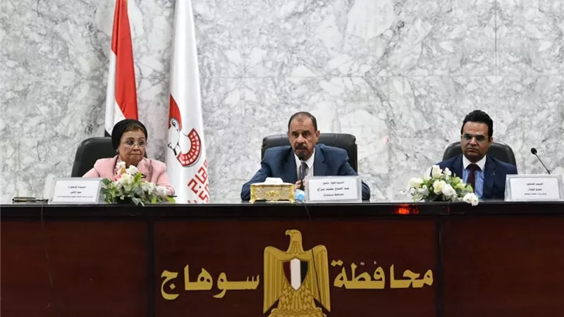 انطلاق الخطة السكانية والتنمية بسوهاج.. ونائبة الوزير تتفقد المستشفى العام 