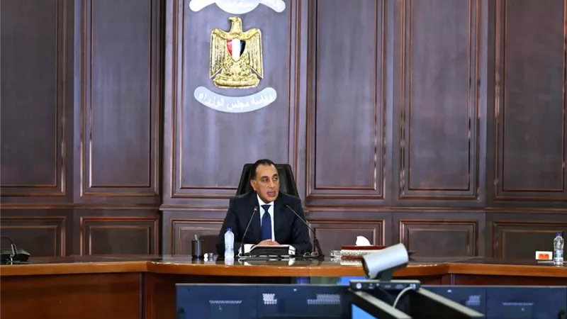 رئيس الوزراء: معدل الاحتياطي من النقد الأجنبي وصل إلى 49 مليار دولار