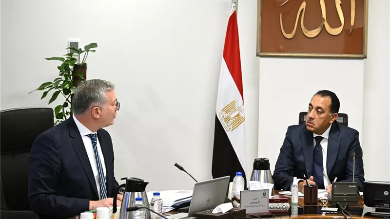 مدبولي يطلع على جهود البترول في الاستكشاف وتعزيز مراقبة تداول المنتجات