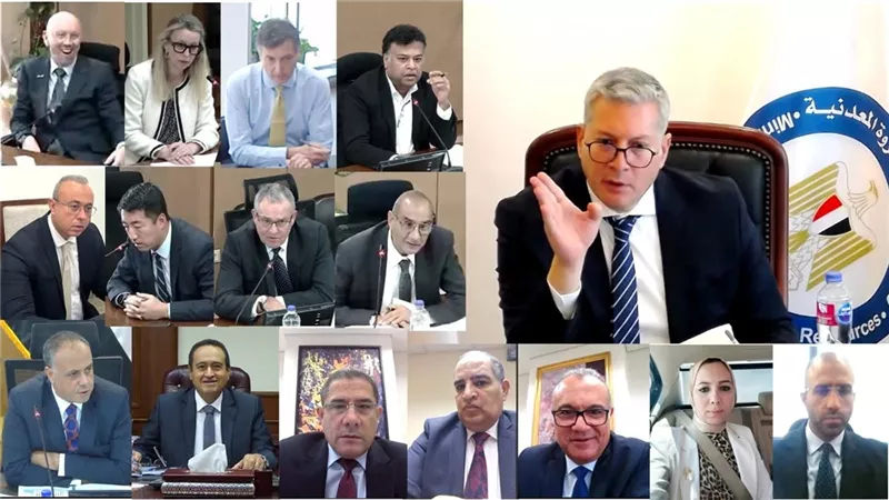 البترول: خطة متكاملة لزيادة إنتاج الزيت والغاز بالصحراء الغربية 