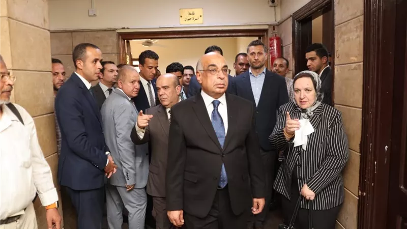 وزير العدل يتفقد أعمال إنشاء مبنى محكمة أسرة البساتين ودار السلام 