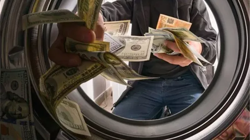 بعد تورط التيك توكرز بجرائم غسل الأموال.. مقترح بتشديد العقوبة بالسجن لـ 15 عاما