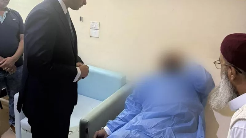 نائب وزير الصحة يتابع الحالة الصحية لمصابي حادث قطار مطروح في مستشفيي الضبعة ورأس الحكمة