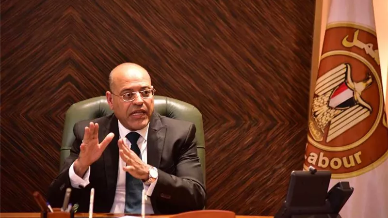  محمد جبران: قانون العمل الجديد جاء نتيجة توافق مجتمعي كامل