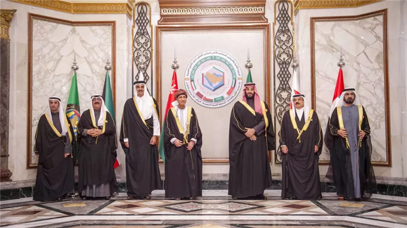 البيان الختامي للقمة الخليجية يشدد على وقف فوري لإطلاق النار في غزة
