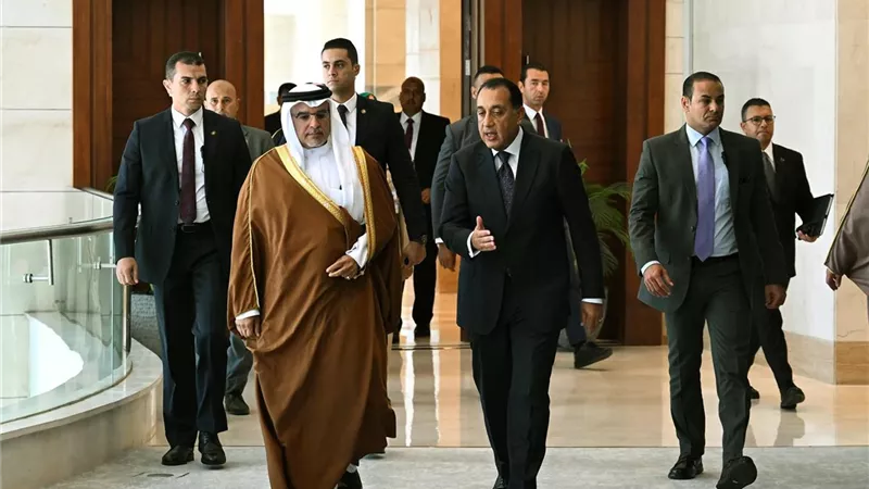 مدبولي يدعو ملك وولي عهد البحرين لحضور افتتاح المتحف المصري الكبير