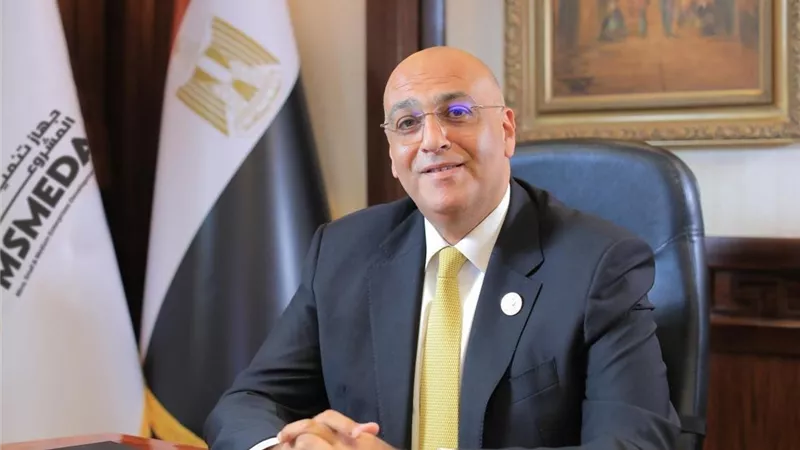 تنمية المشروعات تبحث مع 