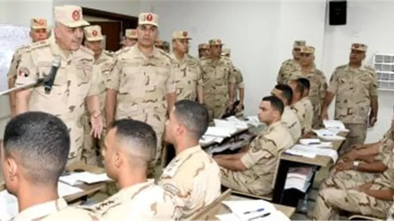رئيس الأركان يتفقد المنظومة التعليمية بالمعاهد العسكرية التخصصية