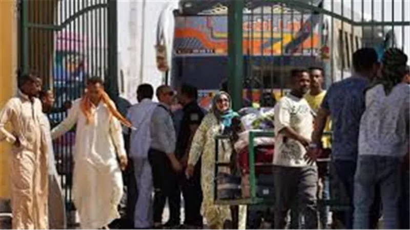 السكك الحديدية تُسيّر القطار الـ11 لعودة الأشقاء السودانيين طوعًا إلى وطنهم