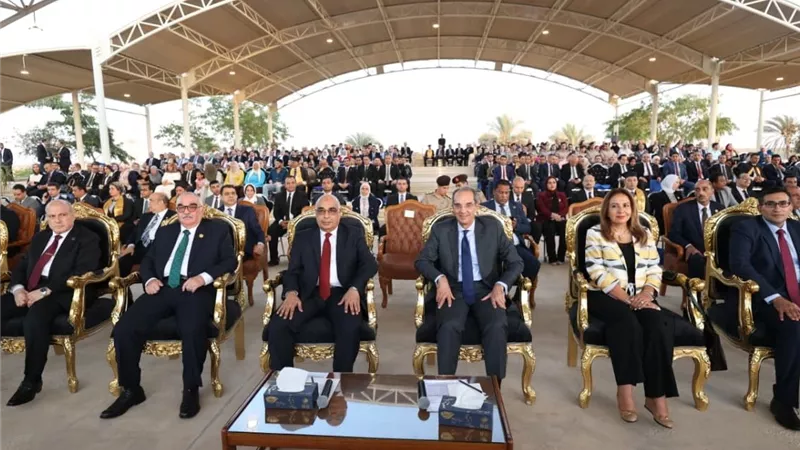 وزيرا الاتصالات والعدل يشهدان احتفالية المعهد القومي للاتصالات NTI بتخريج دفعة جديدة