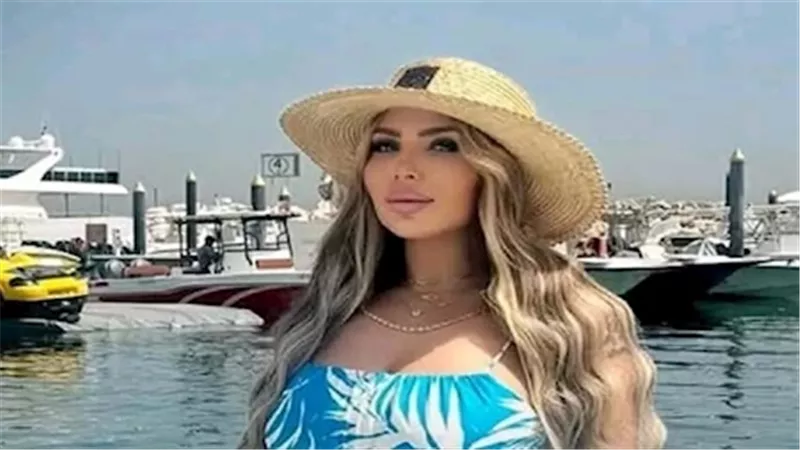 وصول سارة خليفة وأفراد عصابتها لحضور محاكمتهم في قضية المخدرات الكبرى