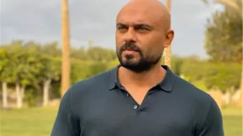 كارثة بمليون جنيه.. تفاصيل اصطدام سيارة الفنان أحمد صلاح حسني