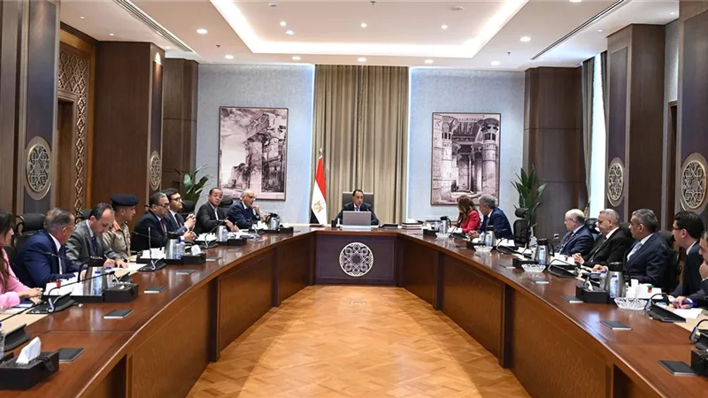 رئيس الوزراء: لدينا حصر بكل الأراضي الصالحة لإقامة فنادق على النيل ومستعدون لطرحها على القطاع الخاص