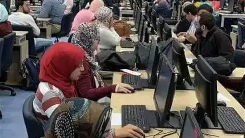 تنسيق الجامعات الحكومية والمعاهد يعلن بدء مرحلة تقليل الاغتراب لطلاب المرحلة الثالثة 