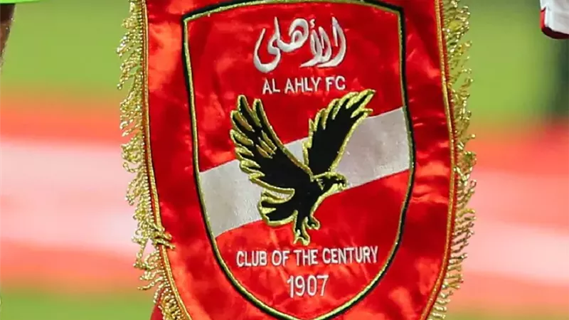 الأهلي يحسم ملف تجديد عقود لاعبي الفريق خلال المرحلة المقبلة