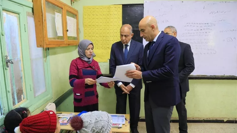 محافظ المنيا يتابع الاستعدادات النهائية للعام الدراسي الجديد