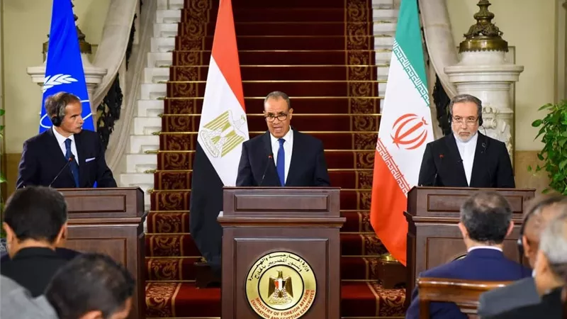 بوساطة مصرية.. تفاصيل توقيع اتفاق استئناف التعاون بيت إيران والوكالة الدولية للطاقة الذرية 