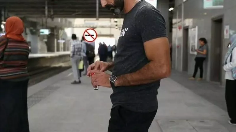 النقل تحذر من السلوكيات السلبية بمرفق المترو والقطار الكهربائي