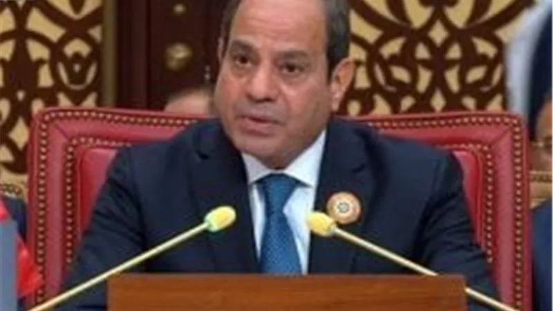 كلمة السيسي بالقمة العربية الإسلامية تشعل تفاعلاً سياسياً وحزبياً واسعاً في مصر