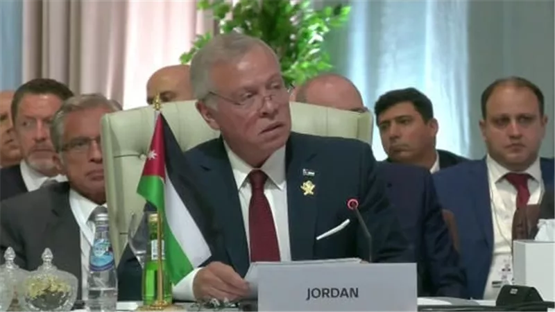 العاهل الأردني بالقمة العربية: إسرائيل تمادت في انتهاكاتها وتهدد استقرار المنطقة